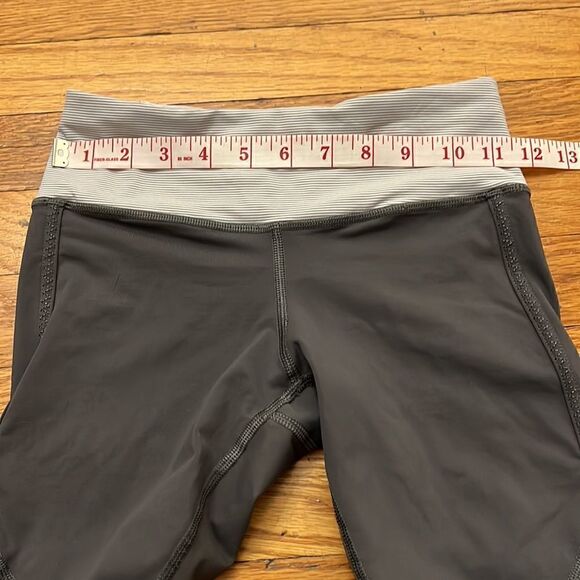 Lululemon Race With Grace Crop size 2 - Picture 12 of 14